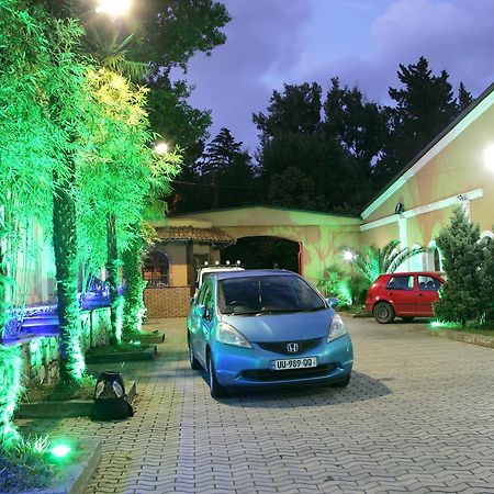 Hotel Eleon Kutaisi Zewnętrze zdjęcie