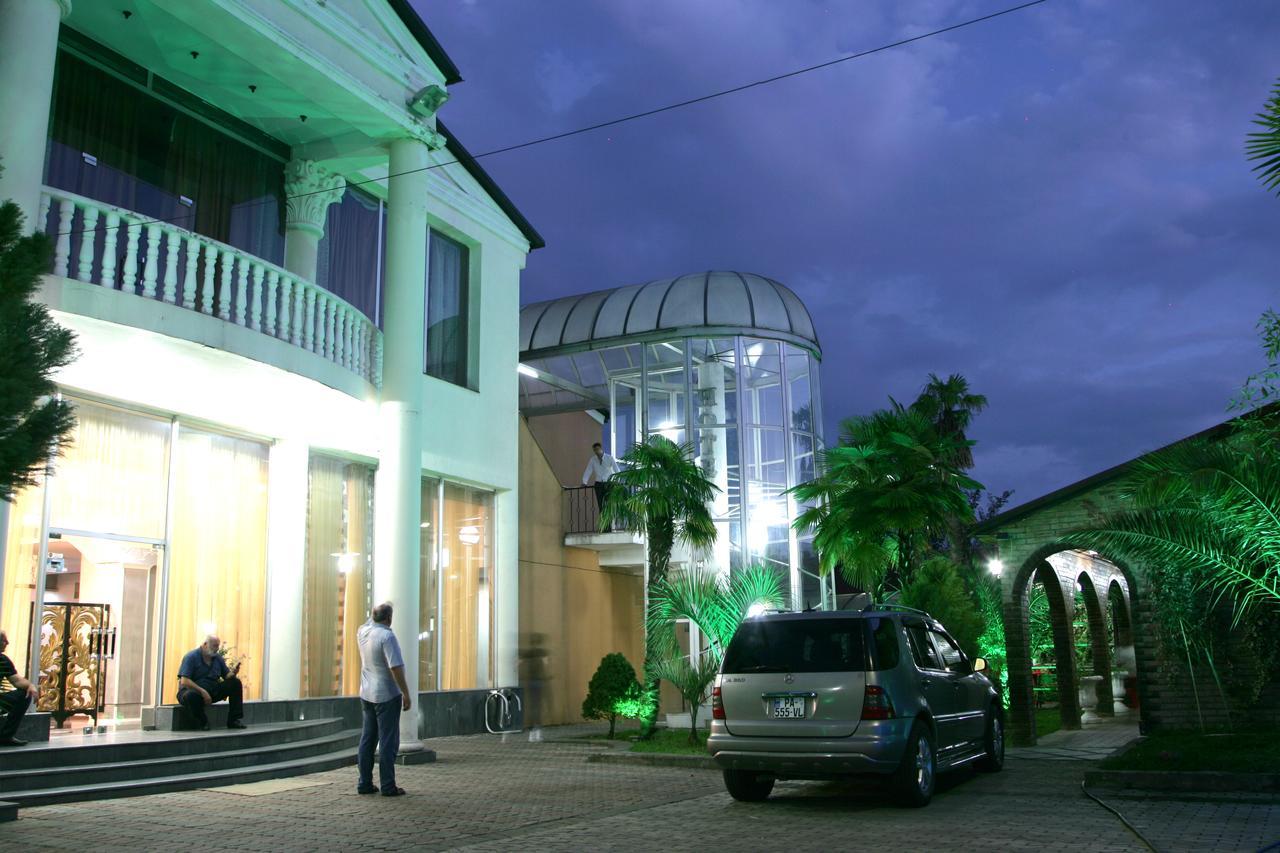 Hotel Eleon Kutaisi Zewnętrze zdjęcie