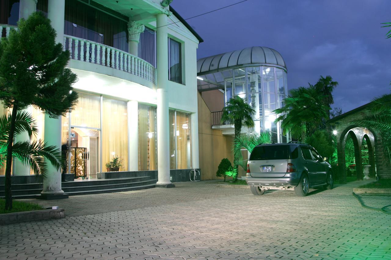 Hotel Eleon Kutaisi Zewnętrze zdjęcie