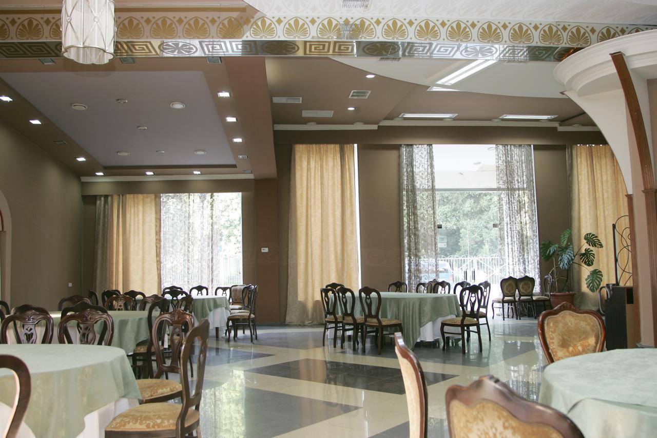 Hotel Eleon Kutaisi Zewnętrze zdjęcie