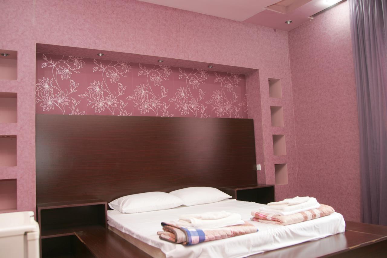 Hotel Eleon Kutaisi Zewnętrze zdjęcie