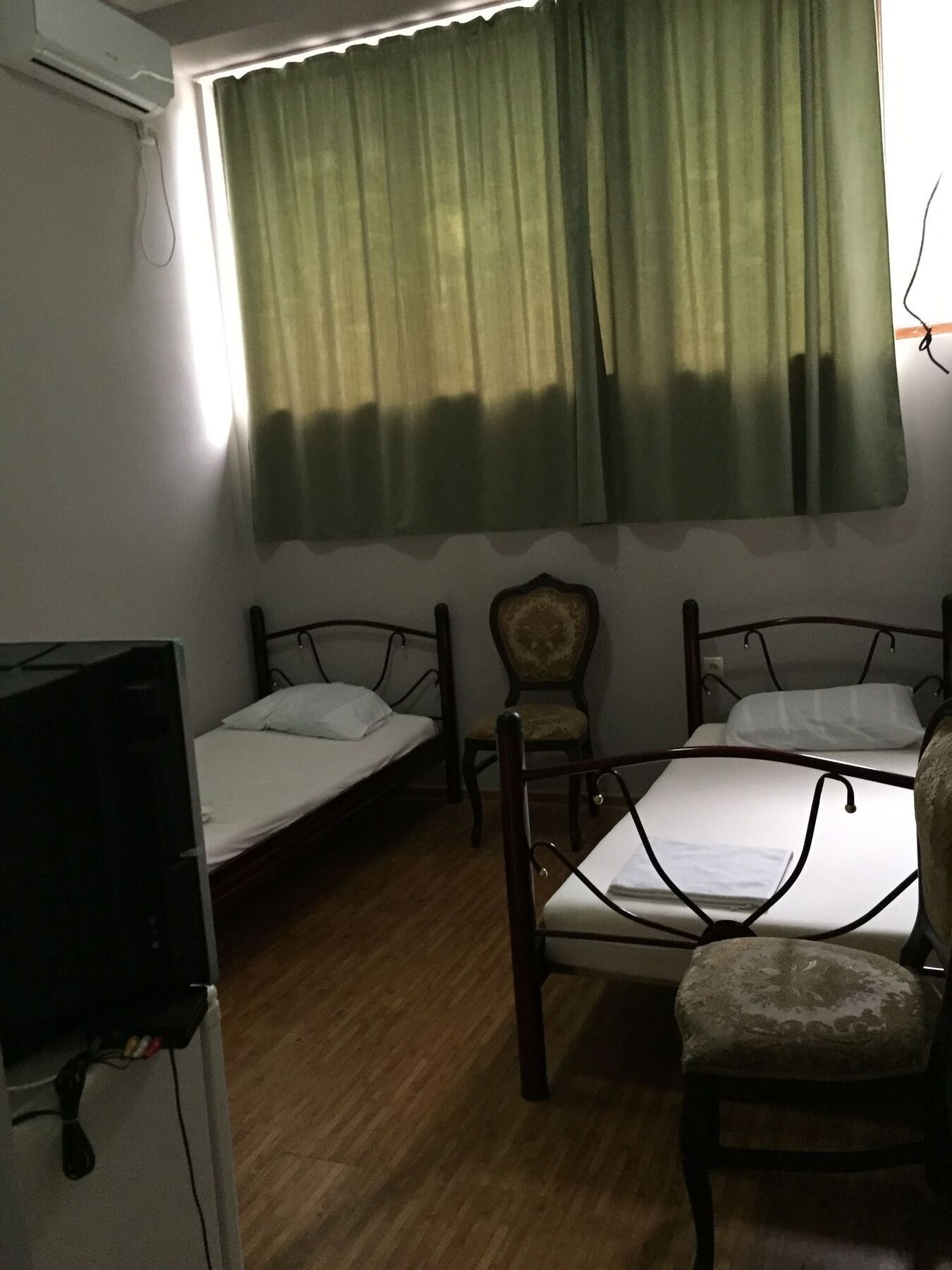 Hotel Eleon Kutaisi Zewnętrze zdjęcie